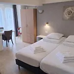 Hotel Rasch 2*